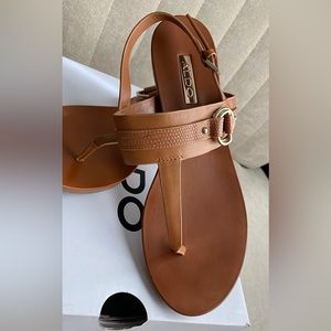 ❤️SOLD ❤️ Aldo Thong Leather Sandals